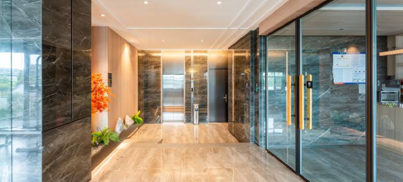 龙跃酒店(襄阳火车站万达广场店)图片