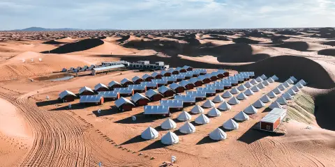 沙之船露營酒店