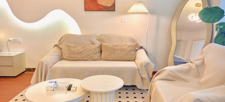 湘悦青柠私影公寓(五岭广场店)图片