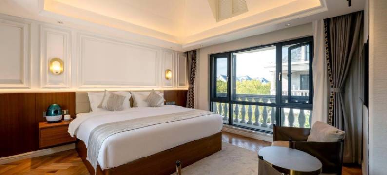 西山隐•VILLA11(滇池海埂大坝店)图片