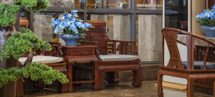 斯际驿辰红木酒店(兴义万峰林机场店)图片