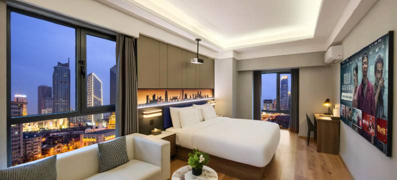 西港假日酒店(省人民医院黄雁村地铁站店)图片