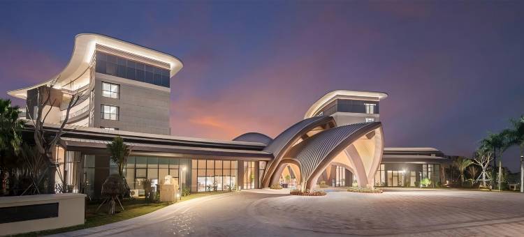 海南万国棋子湾海滩大酒店图片