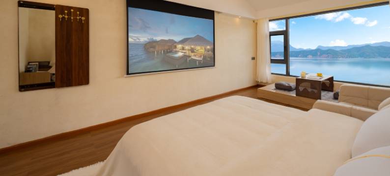 悠游阳光精品酒店(泸沽湖大落水店)图片