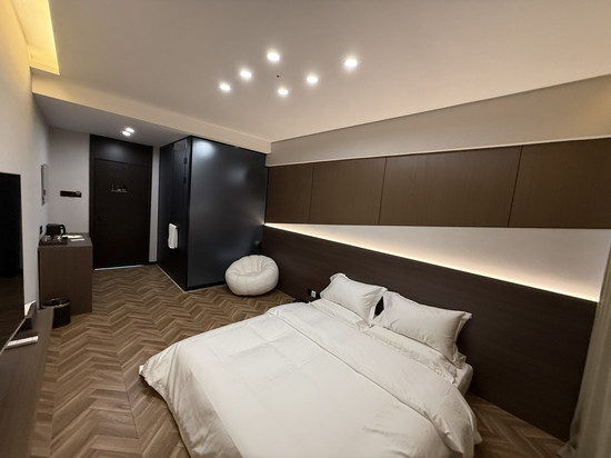 金瀚岚星酒店(绥化安达火车站店)