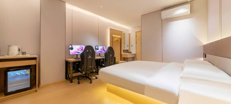 M·莫妮卡电竞酒店(太原柳巷钟楼街店)图片