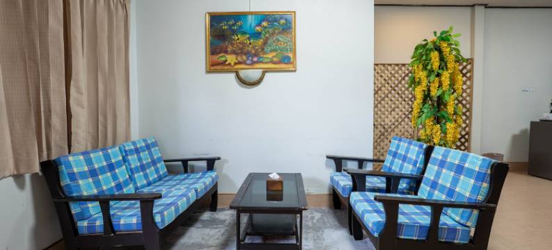 普姆塔达罗玛尼度假酒店(Phumthadarommanee Resort)图片