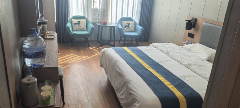 5+2精品酒店(平邑滨水雅园店)图片