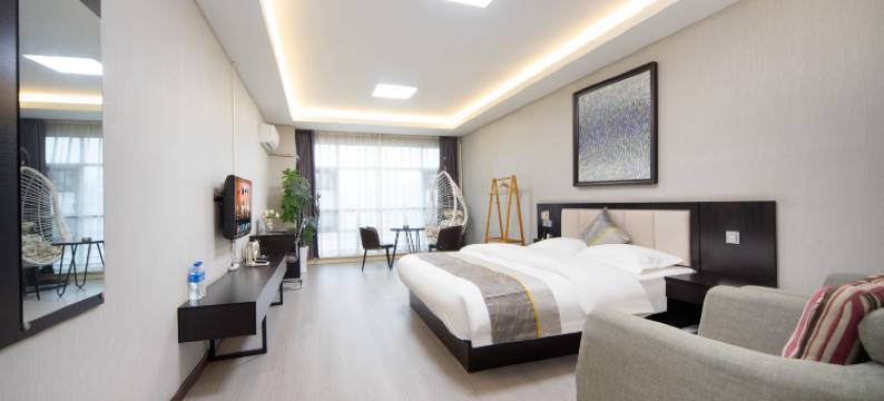 昆明欢泊品质民宿(人民西路云大医院店)图片