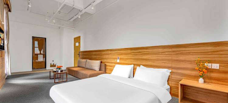 无隐良居酒店(蒙自红河学院店)图片