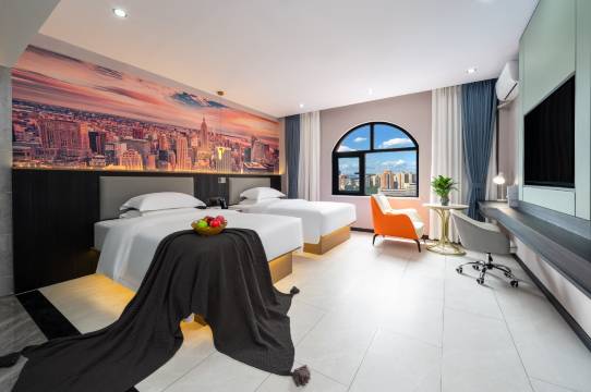 亿豪酒店(文山学院光大步行街店)