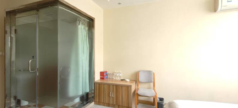 泰洋快捷宾馆(龙湖水系公园店)图片