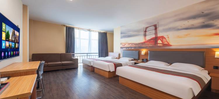 如家华驿精选酒店(秦皇岛万达广场环岛公园店)图片