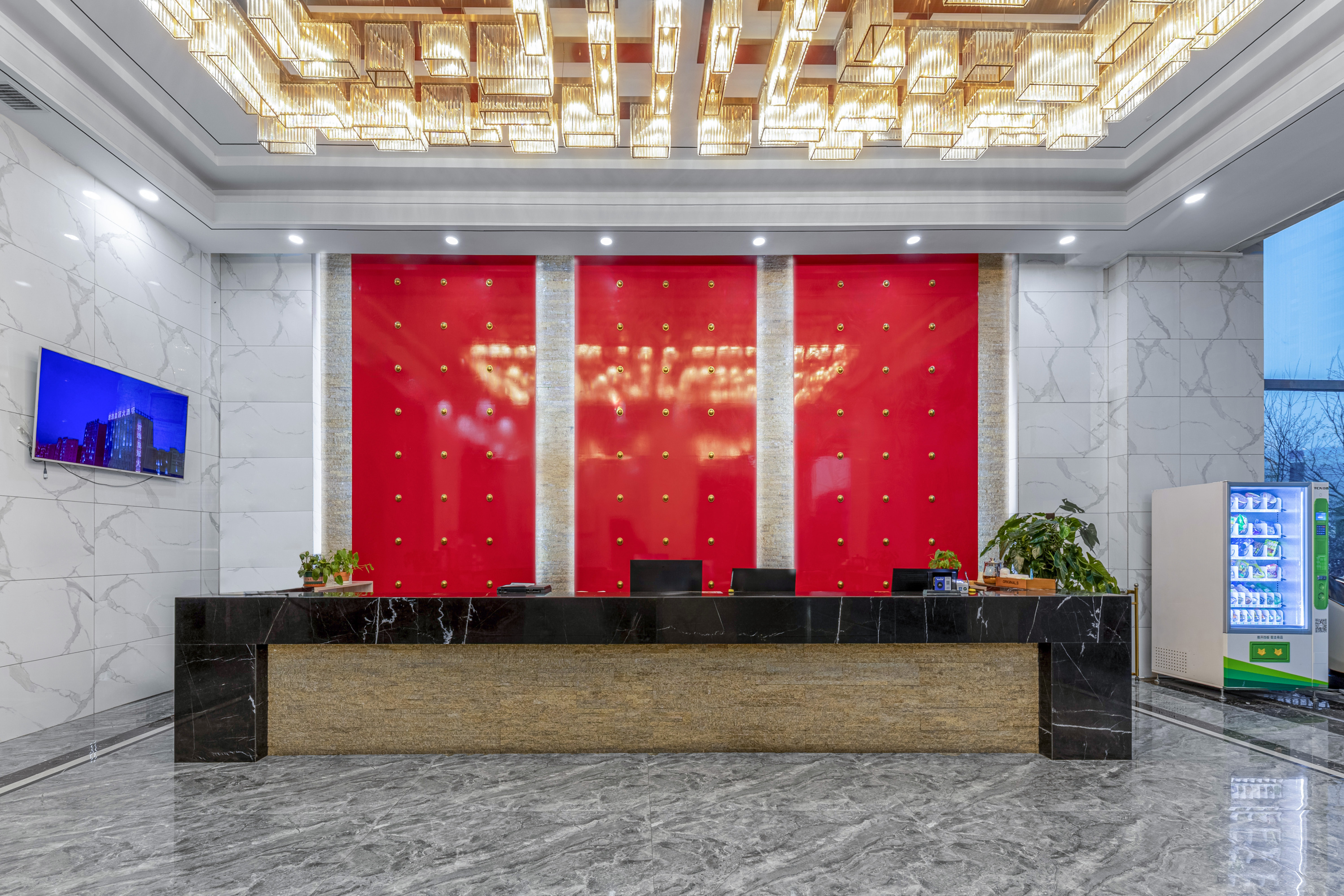 Bayannaoer Junyi Crown Hotel Hotel Overview