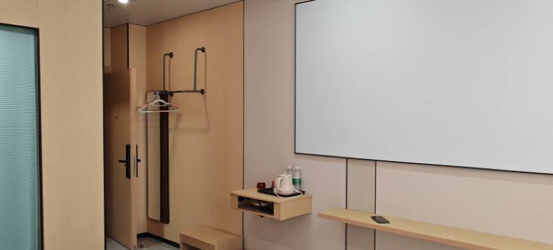 莫兰迪智能民宿(广西民族大学相思湖校区相思小镇店)图片