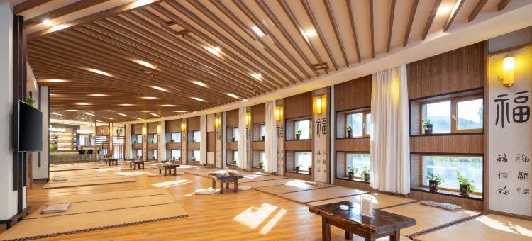 桓仁隆兴国际大酒店(音乐喷泉店)图片