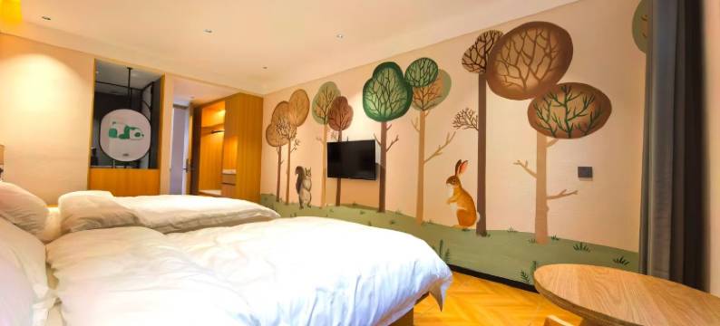 喇以萨森林酒店图片