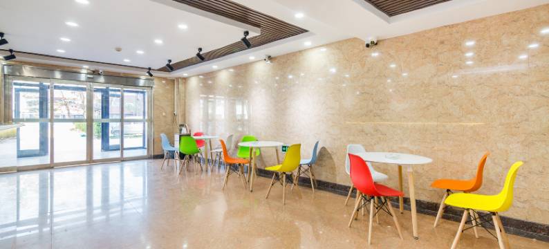 海潮轻奢海景公寓(黄金海岸店)图片