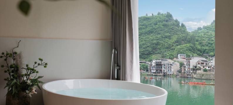 阳与光江景设计民宿(镇远古城祝圣桥店)图片