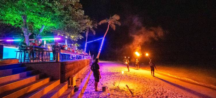 Lub d苏梅岛查汶海滩酒店(Lub d Koh Samui Chaweng Beach - Beachfront & Vibrant Social Vibe)图片