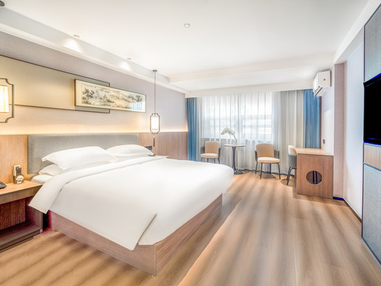 花居酒店(江阴滨江要塞景区中山公园店)