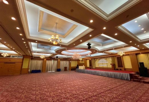 The Rich Hotel Hotel Overview