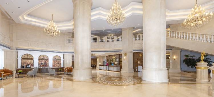 维也纳国际酒店(东兴市高铁站二桥口岸店)图片