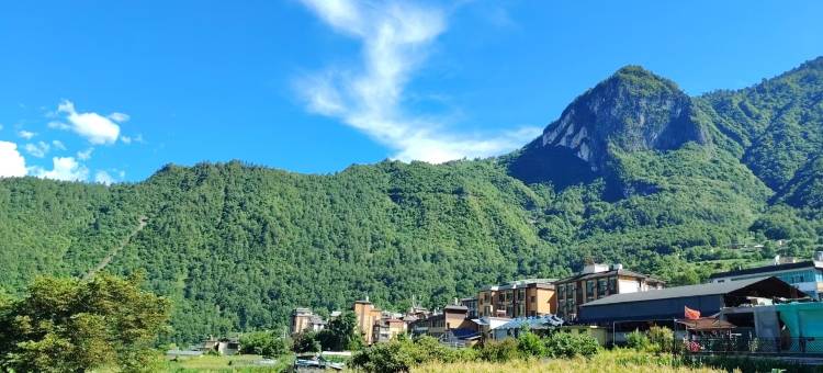 那朵民宿(丙中洛观景台店)图片