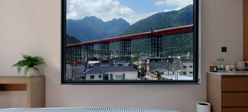 泸定得妥大酒店图片