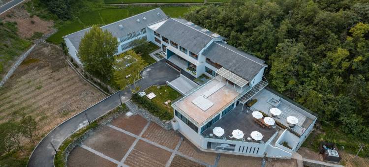 隐居乡里左手香民宿图片