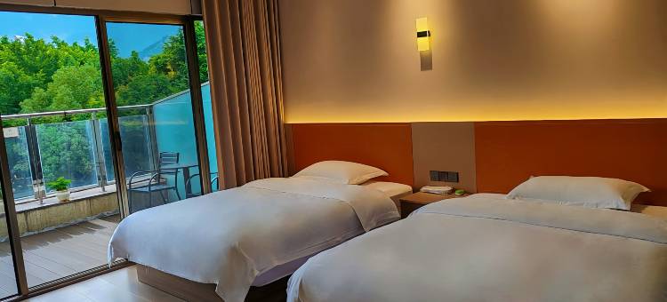 米易宏坤商务酒店图片