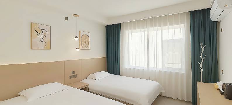 伊畔君颜民宿(老君山店)图片