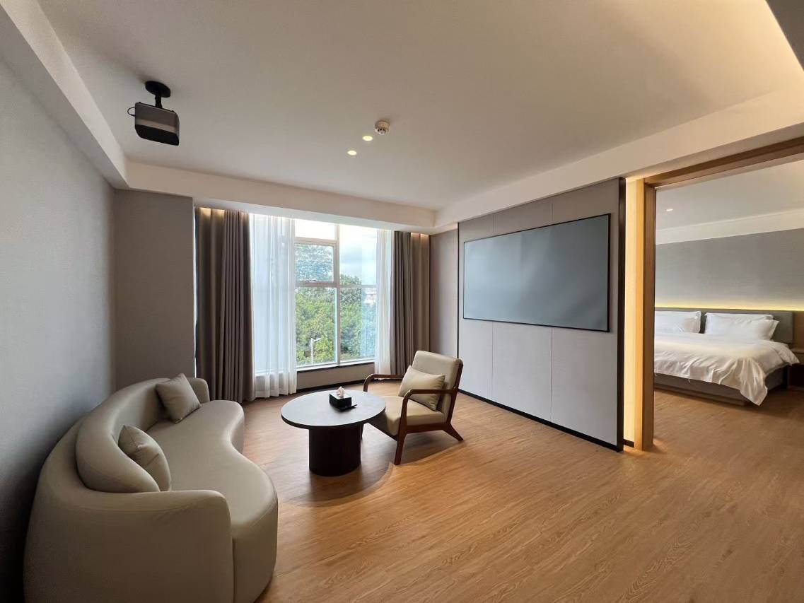 雅里汇旅程酒店(柳州高铁站柳南万达店)图片