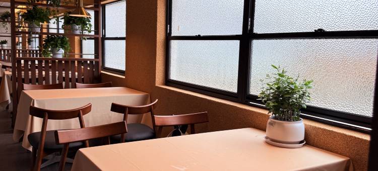 设计师酒店(宜昌解放路步行街二马路店)图片