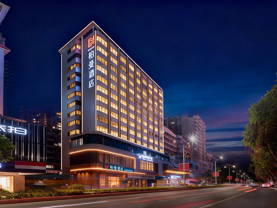 柏曼酒店(梧州市政府旺城广场店)