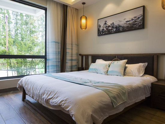 宁波柿子红了·官驿湖居民宿(东钱湖钱湖秘境店)