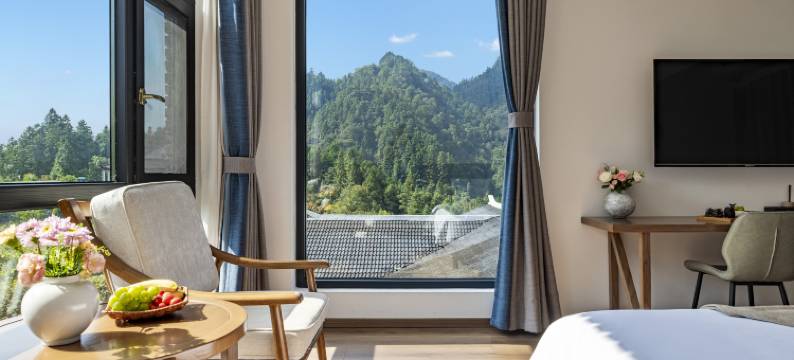 花筑奢·张家界逸秀云山民宿(国家森林公园中门梓木岗店)图片