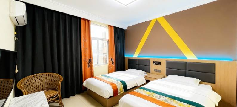 西双版纳景洪馨世家酒店(告庄星光夜市店)图片