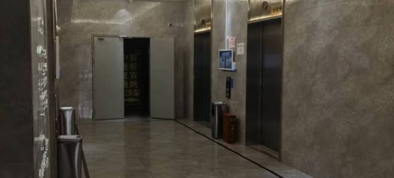 战神电竞民宿(长沙高铁南站国际会展中心店)图片