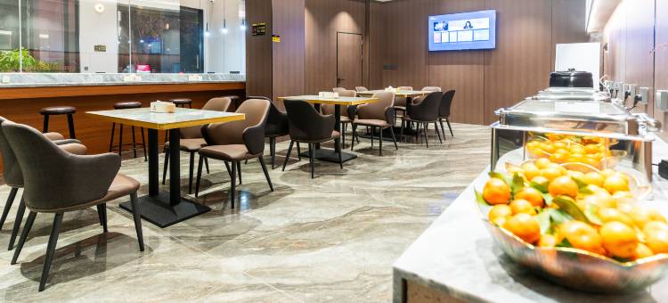鼎峰乾龙酒店(安远版石店)图片