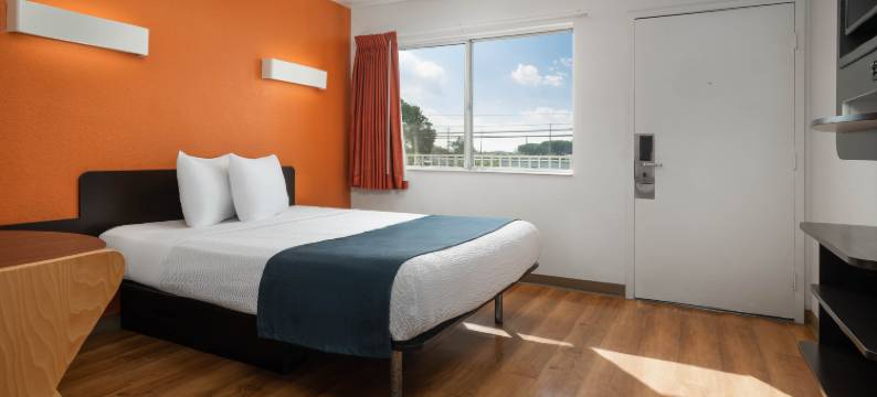 卡宾特里拉北部圣芭芭拉6号汽车旅馆(Motel 6 Carpinteria, CA - Santa Barbara - North)图片