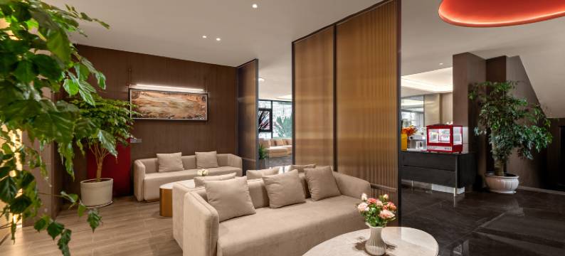 铂雅云尚酒店(龙口通海路保利广场摩天轮店)图片