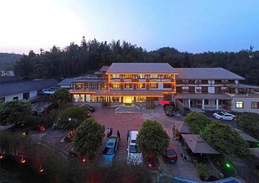 蜀南竹海Colorfulsunshin·万顺号酒店