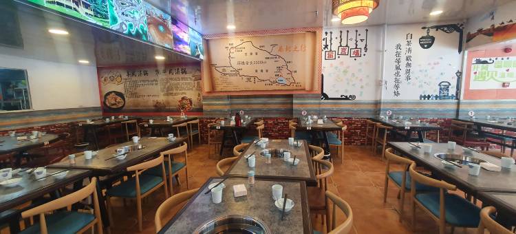 海西金梦假日酒店(大柴旦翡翠步行街店)图片