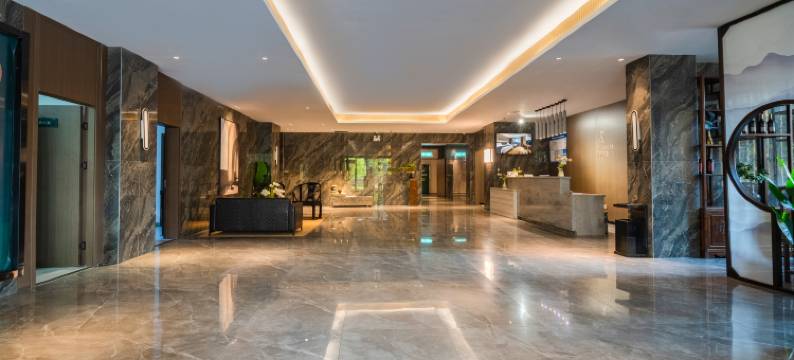 鑫霖酒店(郑州中州大道七里河地铁站店)图片