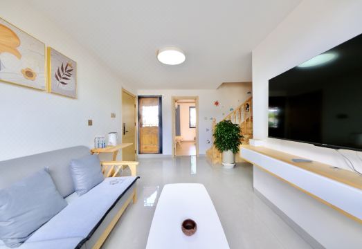 Chengjiang Nianhugui Inn Hotel Overview