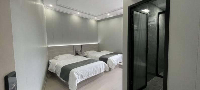 小金一鑫一艺民宿(达维会师纪念碑店)图片