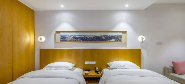 青山鹿迩公寓(吉林万科松花湖滑雪场店)图片