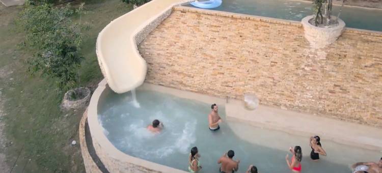 疯猴宿雾酒店(Mad Monkey Siquijor)图片