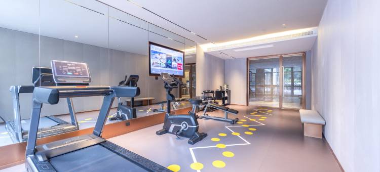 三亚政务中心河东路亚朵酒店图片